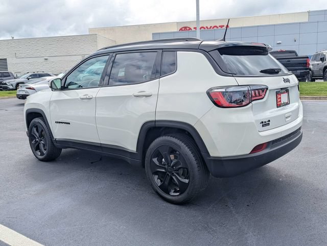 Used 2021 Jeep Compass Latitude w/ Sun and Sound Group AWD/4WD image 4
