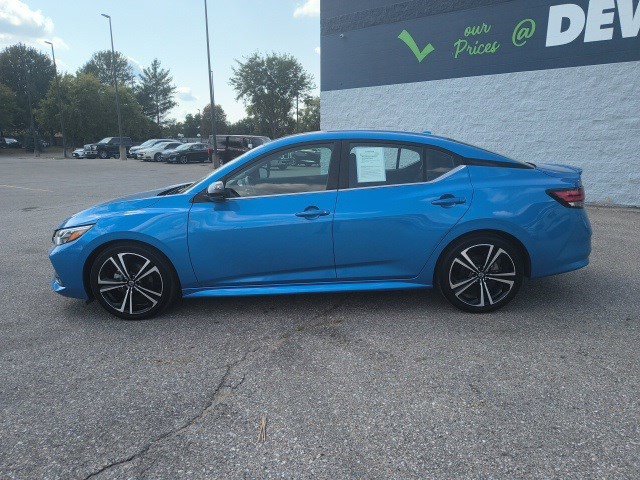 Used 2022 Nissan Sentra SR image 2