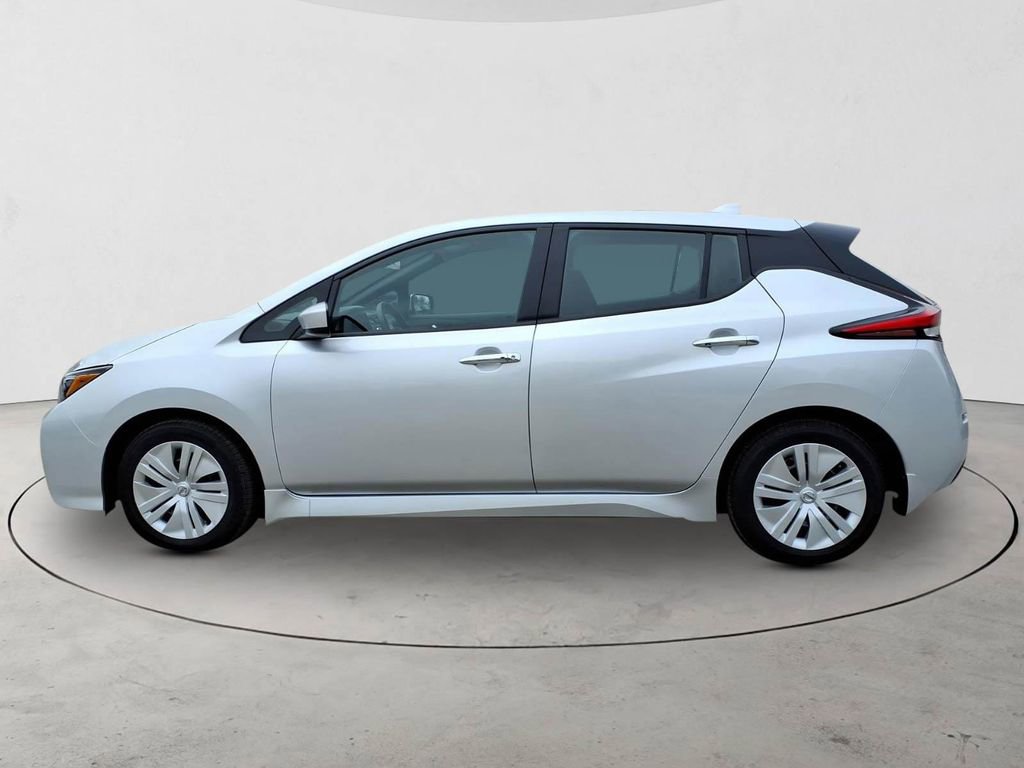 Used 2022 Nissan Leaf S FWD image 8