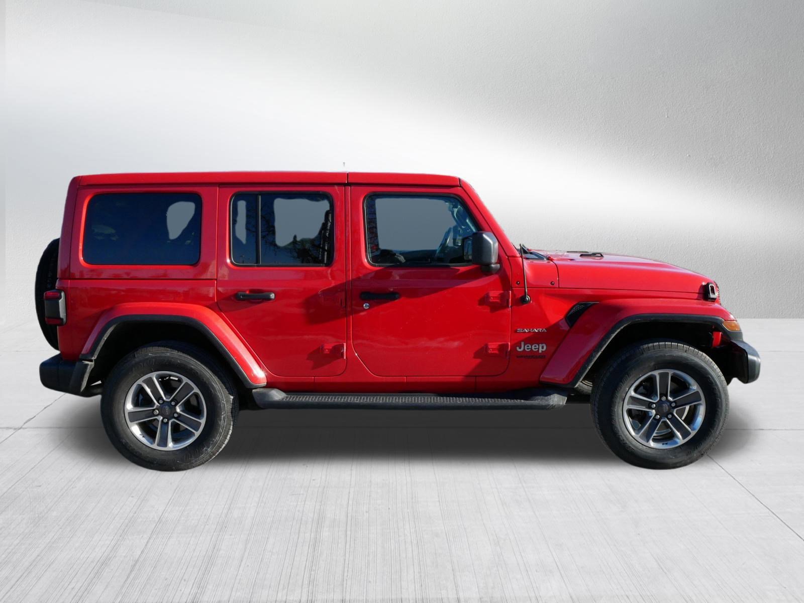 Used 2018 Jeep Wrangler Unlimited Sahara image 8