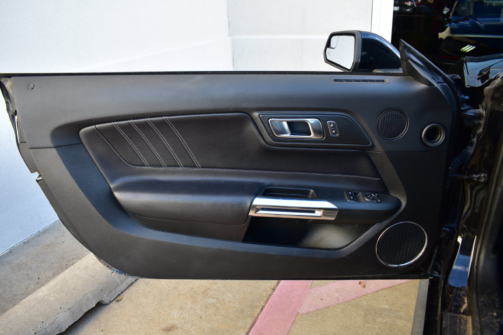 Used 2020 Ford Mustang GT Premium RWD image 14