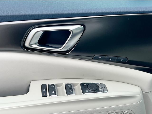 New 2026 Kia Carnival SX w/ SX Dark Edition Package FWD image 18