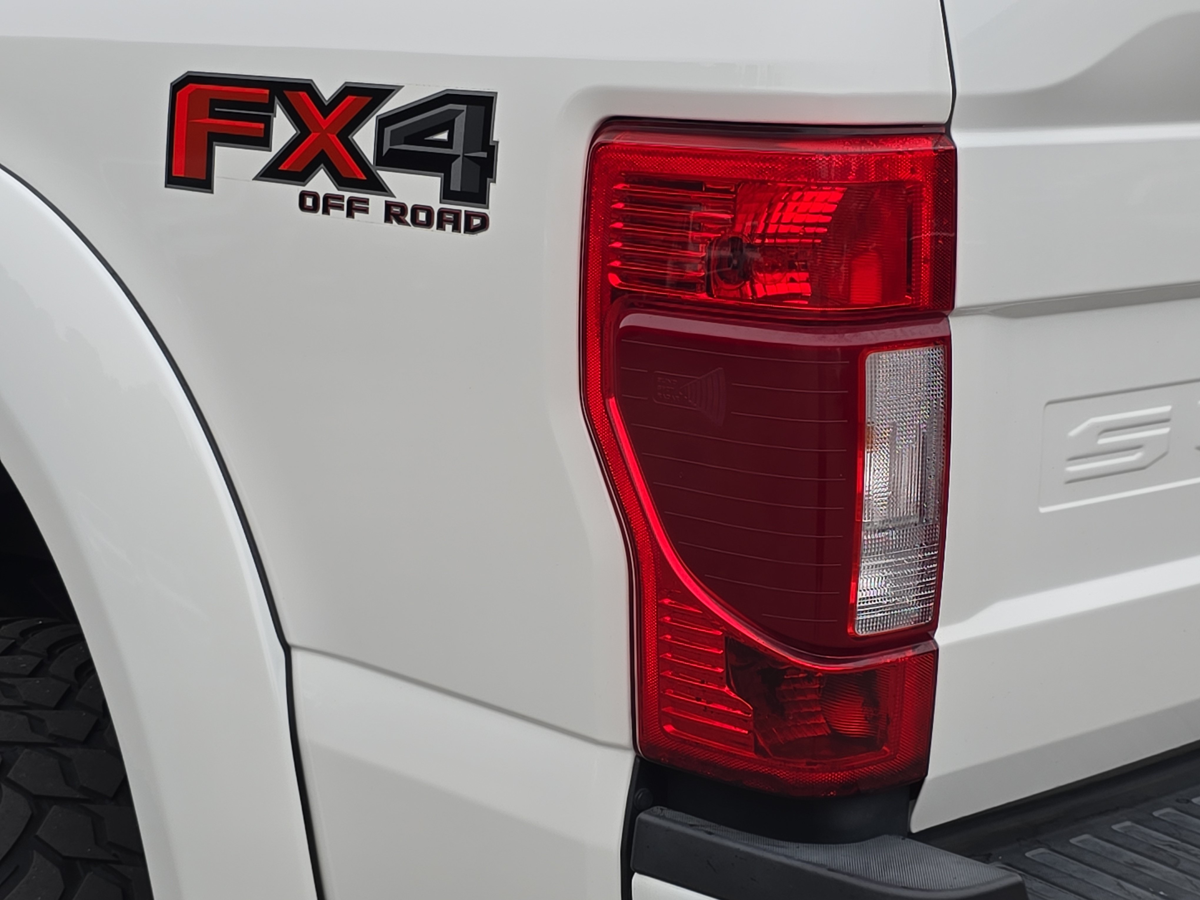 Used 2021 Ford F250 Lariat w/ Lariat Ultimate Package AWD/4WD image 35