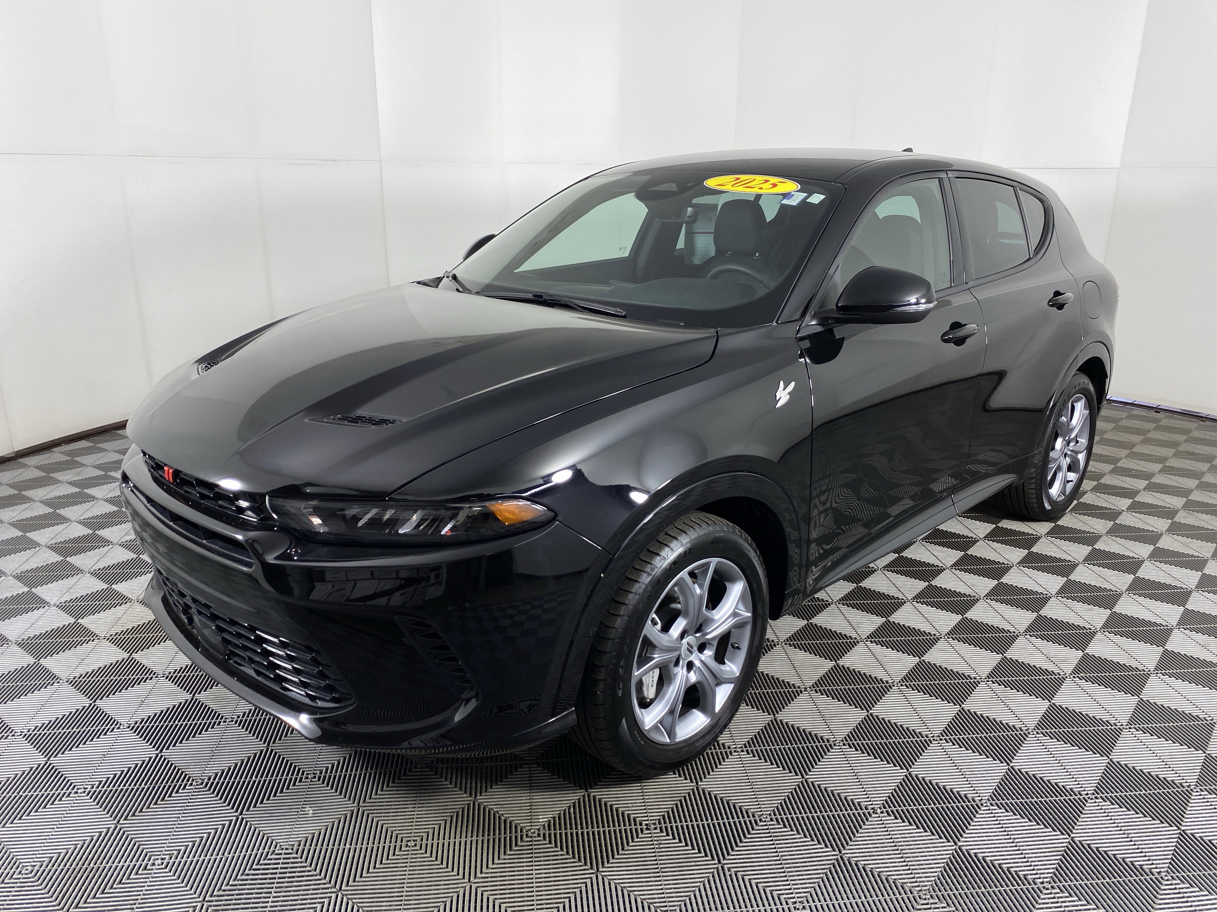 Used 2025 Dodge Hornet R/T AWD/4WD image 11