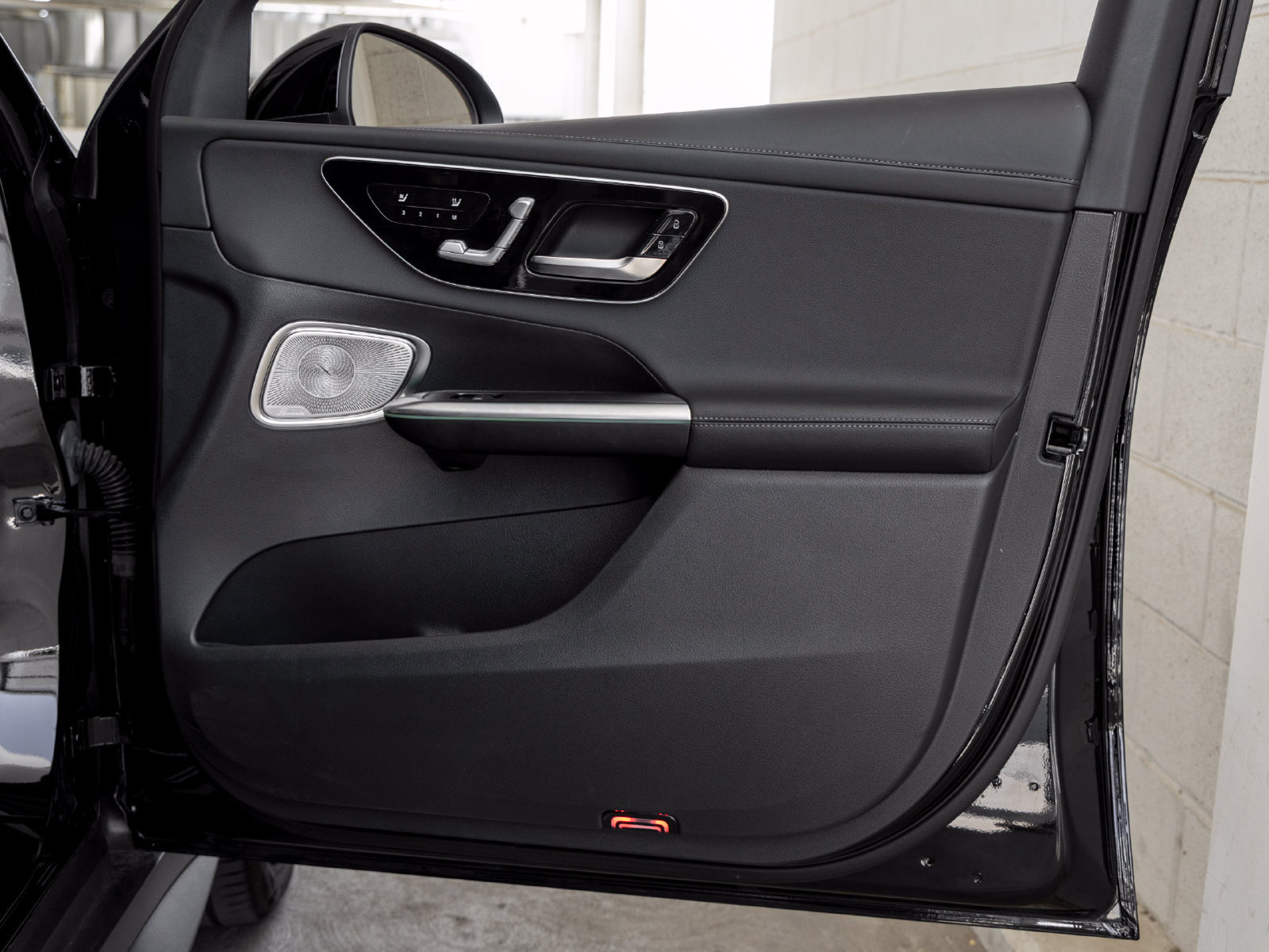 Used 2026 Mercedes-Benz GLC 300 image 26