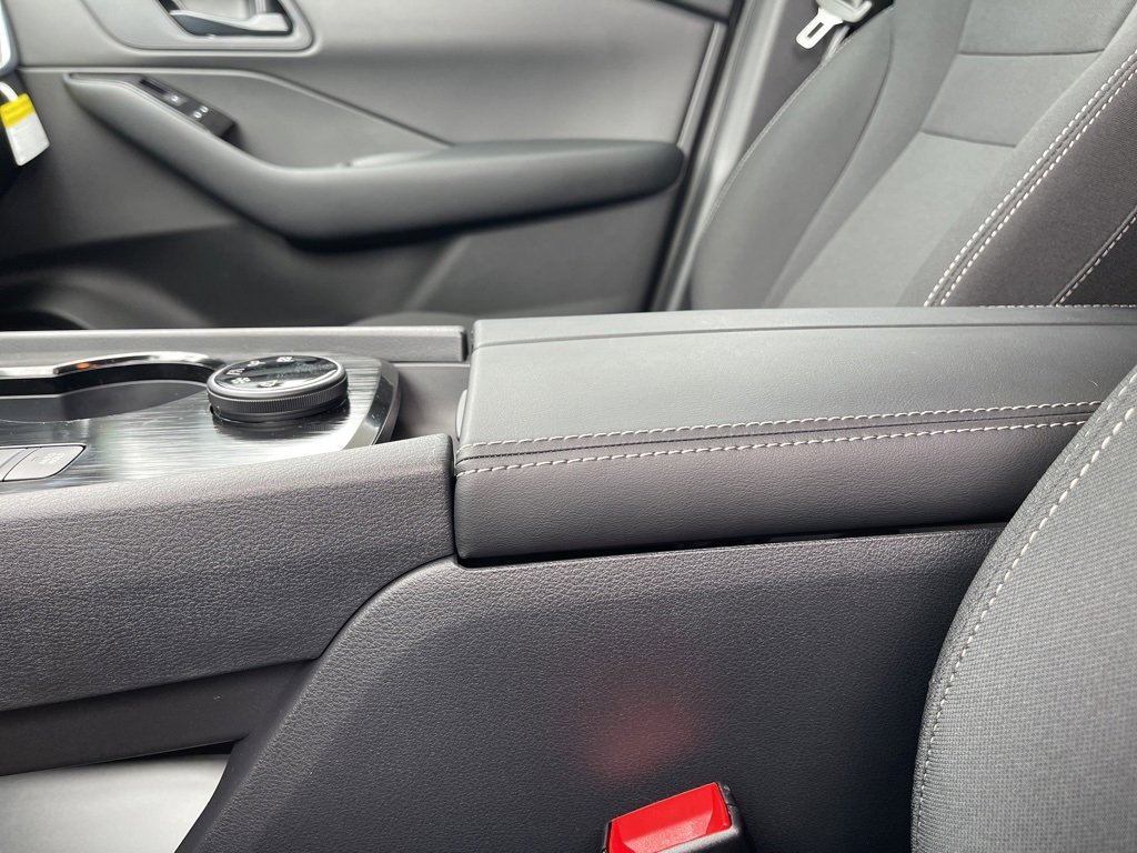 New 2026 Nissan Rogue S image 12