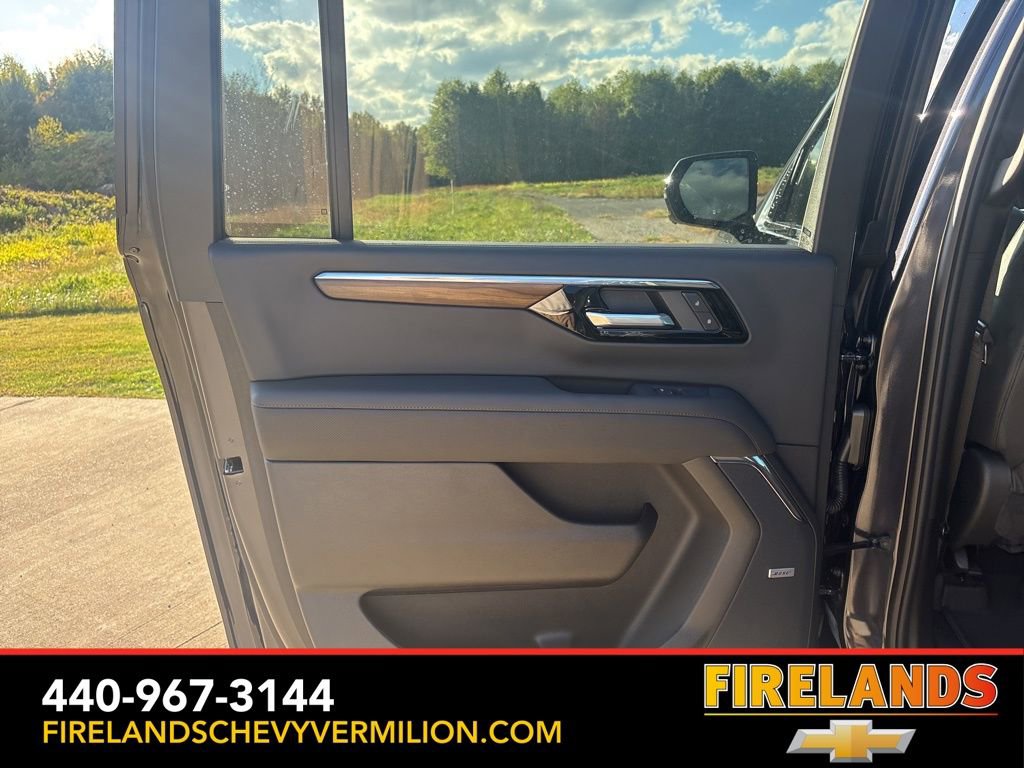 New 2026 Chevrolet Suburban High Country w/ Sun And Tow Package image 52