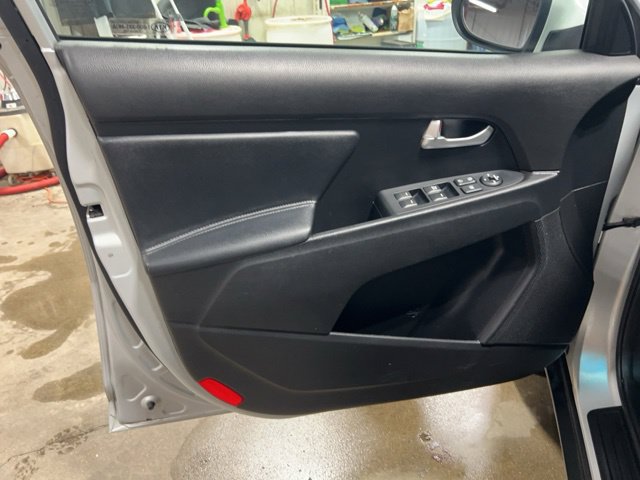 Used 2014 Kia Sportage LX AWD/4WD image 17