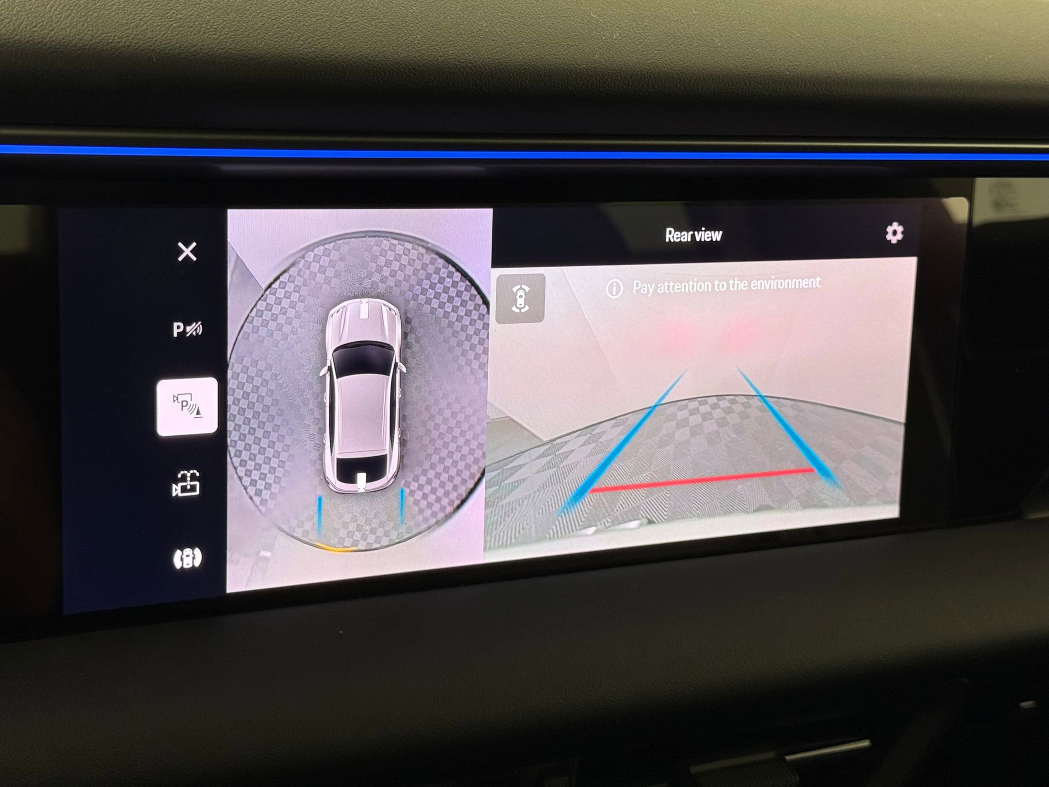 New 2025 Porsche Macan Electric image 29