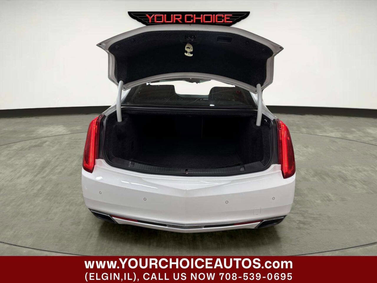 Used 2016 Cadillac XTS Luxury w/ Driver Awareness Package FWD image 5