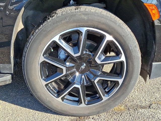 Used 2022 Chevrolet Tahoe RST w/ Luxury Package image 8