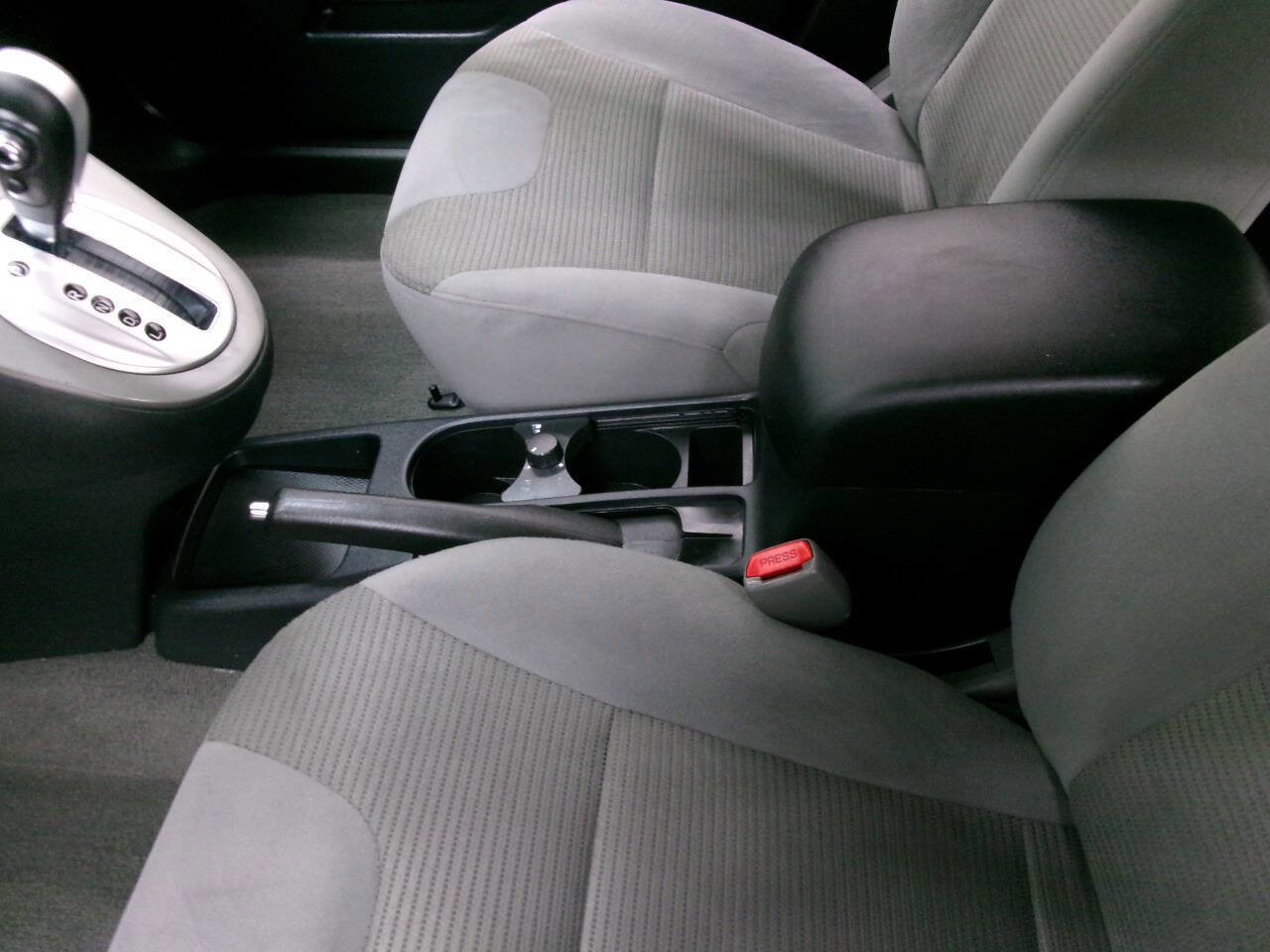 Used 2011 Nissan Sentra 2.0 SR w/ Convenience Pkg image 18