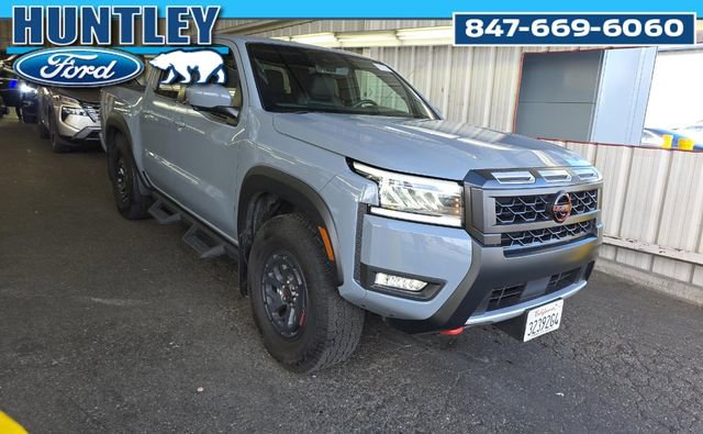 Used 2025 Nissan Frontier PRO-4X w/ Pro Premium Package image 3