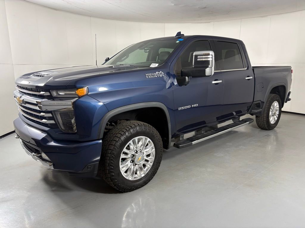 Used 2022 Chevrolet Silverado 2500 High Country w/ Z71 Off-Road Package image 5