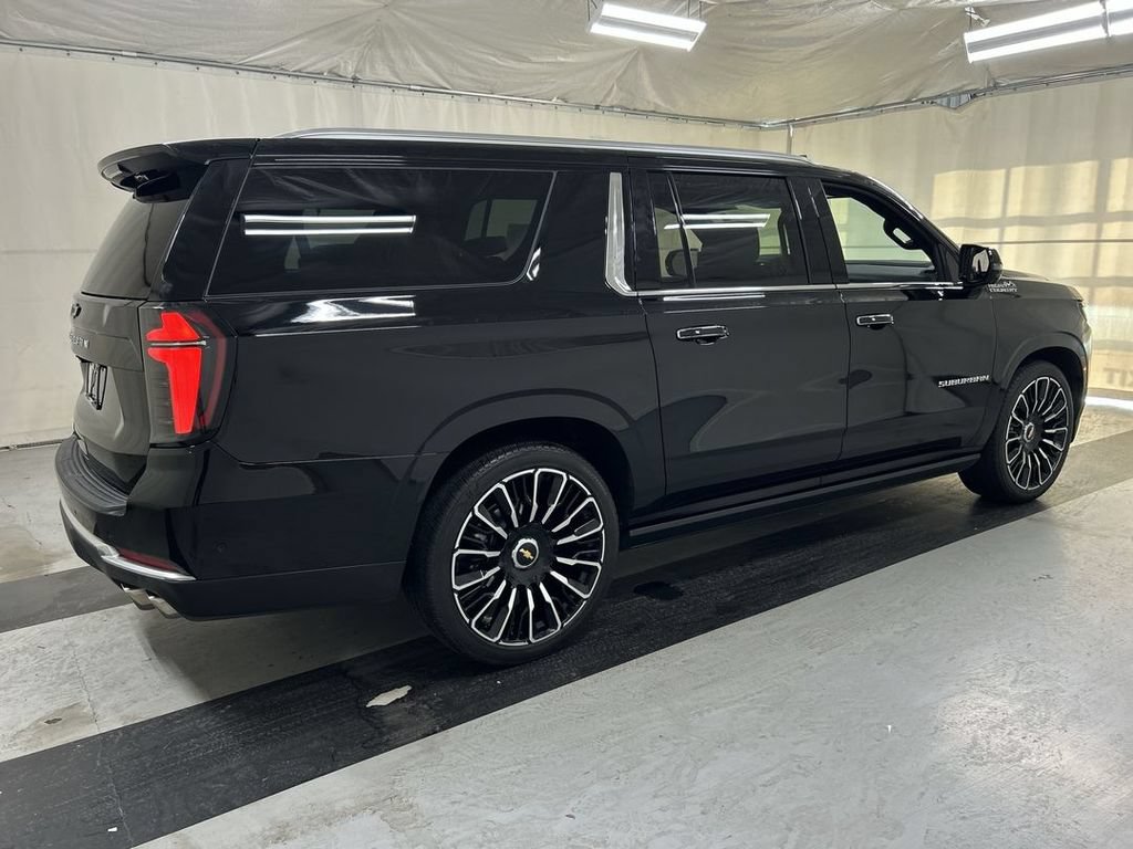 Certified 2025 Chevrolet Suburban High Country AWD/4WD image 2