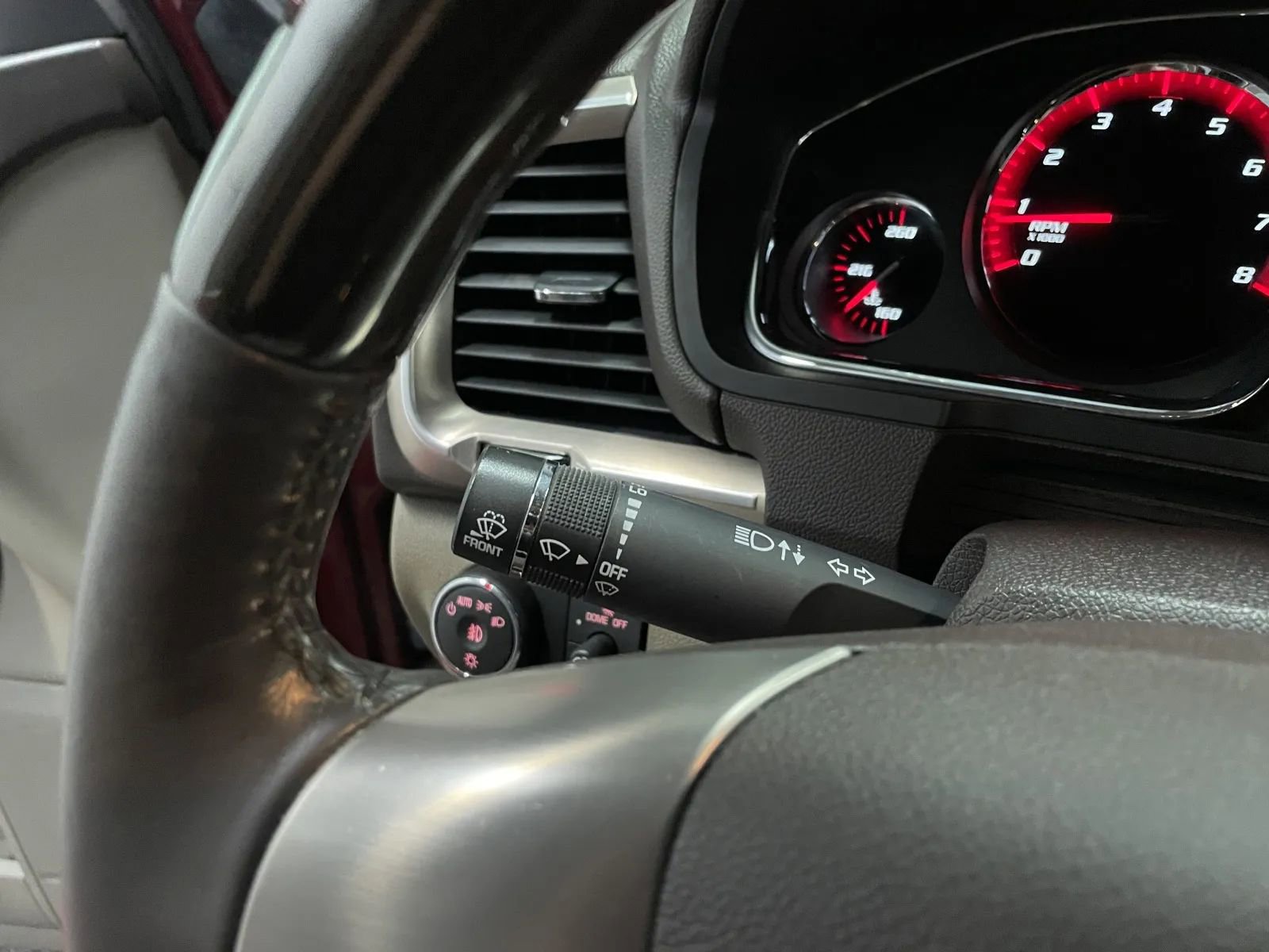 Used 2015 GMC Acadia Denali AWD/4WD image 22