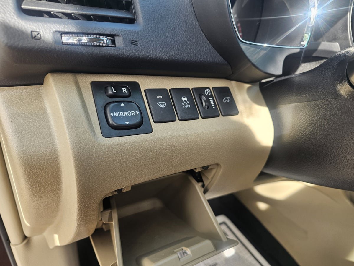 Used 2013 Toyota Highlander Limited FWD image 15