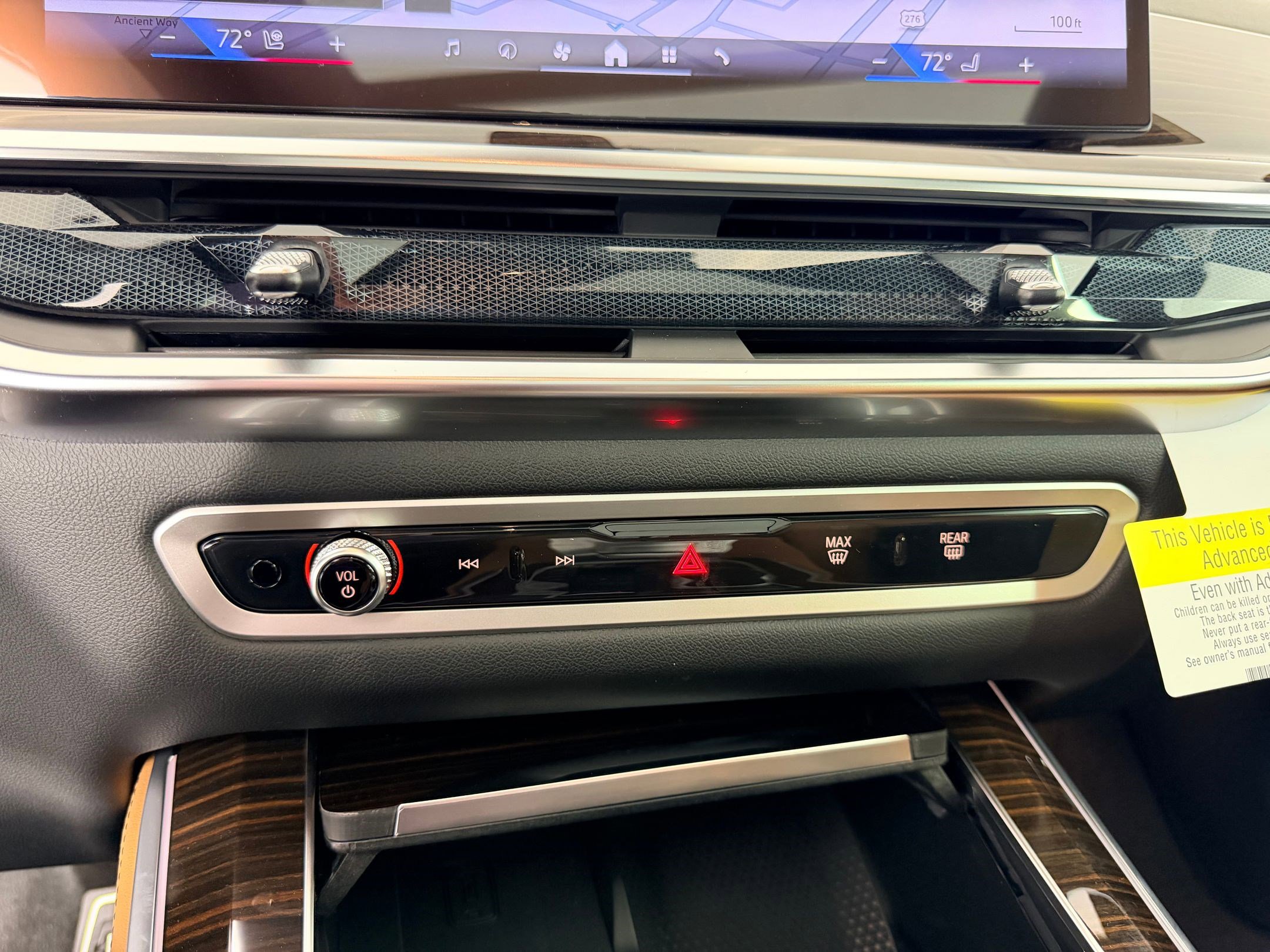 New 2026 BMW X5 xDrive40i w/ M Sport Package AWD/4WD image 24