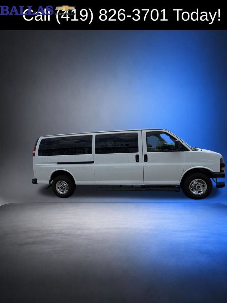 Used 2024 GMC Savana 3500 LT w/ LT Preferred Equipment Group RWD image 4