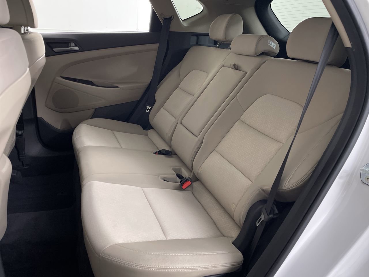 Used 2018 Hyundai Tucson SE w/ Cargo Package image 19