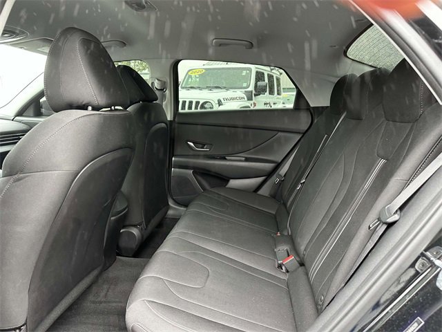 Used 2021 Hyundai Elantra SEL w/ Convenience Package image 10