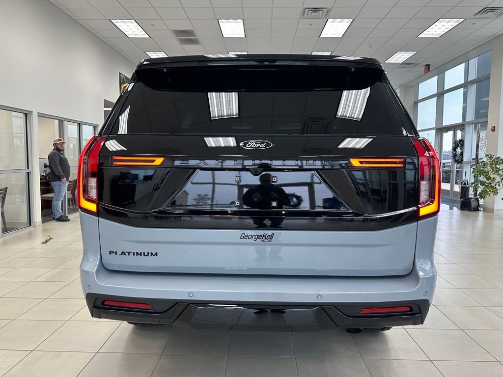 New 2025 Ford Expedition Platinum w/ Stealth Performance Package image 29