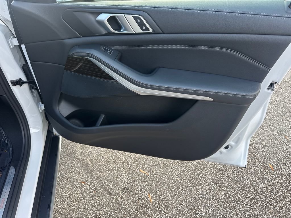 Used 2019 BMW X5 xDrive40i w/ Premium Package 2 image 14