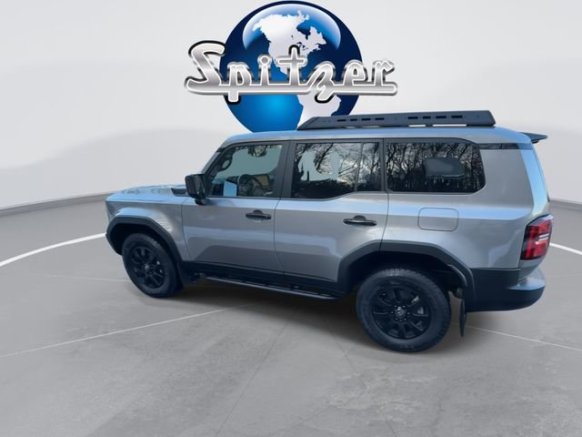 Certified 2024 Toyota Land Cruiser image 5