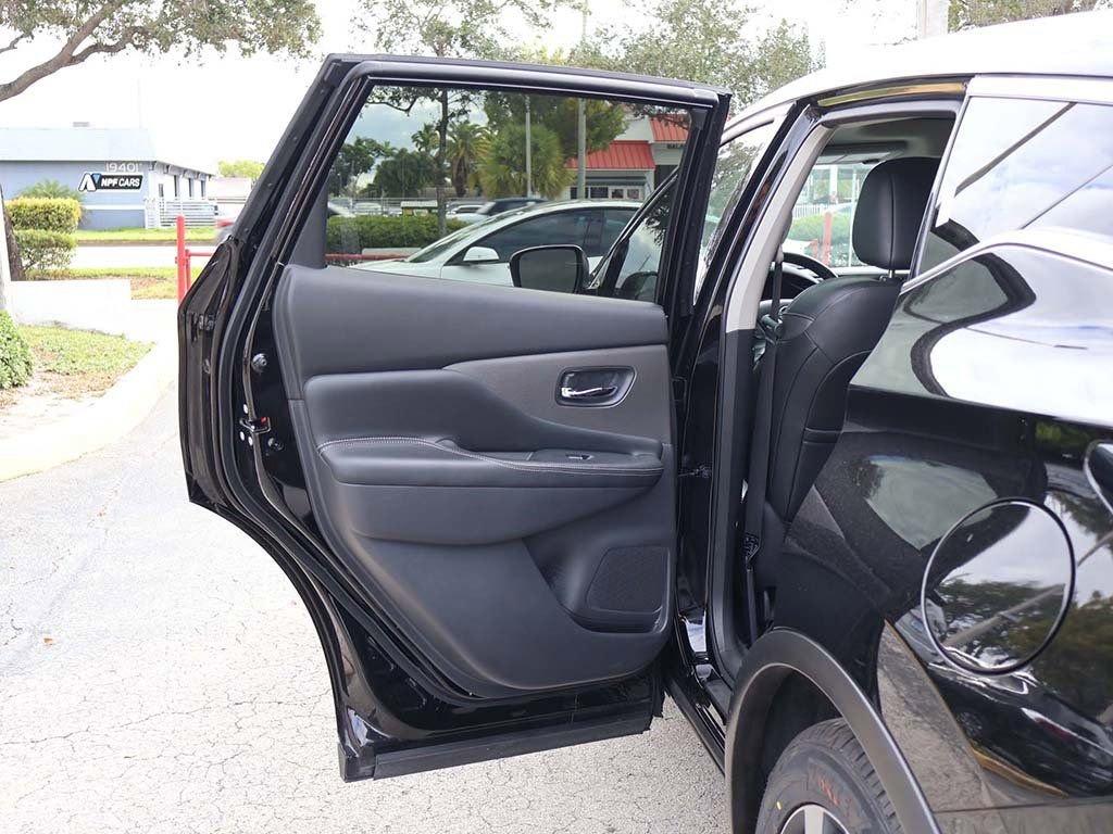 Used 2024 Nissan Murano SL image 27