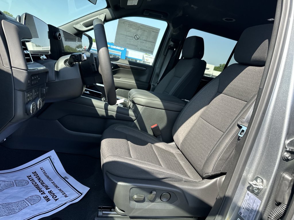 New 2026 Chevrolet Tahoe LS w/ LS Custom Edition AWD/4WD image 17