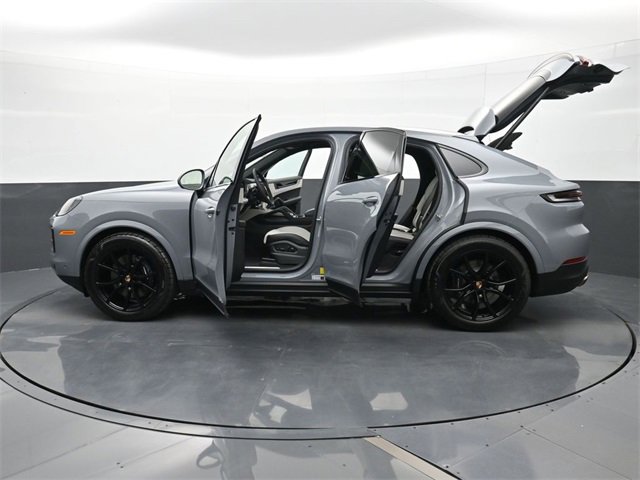 New 2026 Porsche Cayenne Coupe image 29