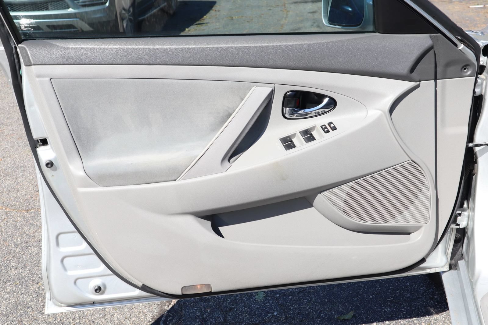 Used 2011 Toyota Camry LE w/ Fleet Convenience Pkg FWD image 7