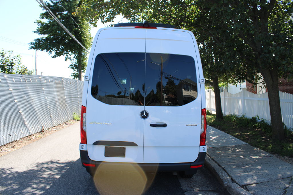 Used 2025 Mercedes-Benz Sprinter 2500 image 6