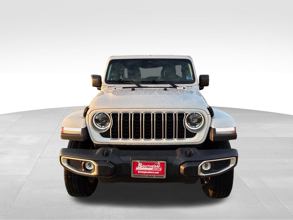 Used 2026 Jeep Wrangler Unlimited Sahara AWD/4WD image 9