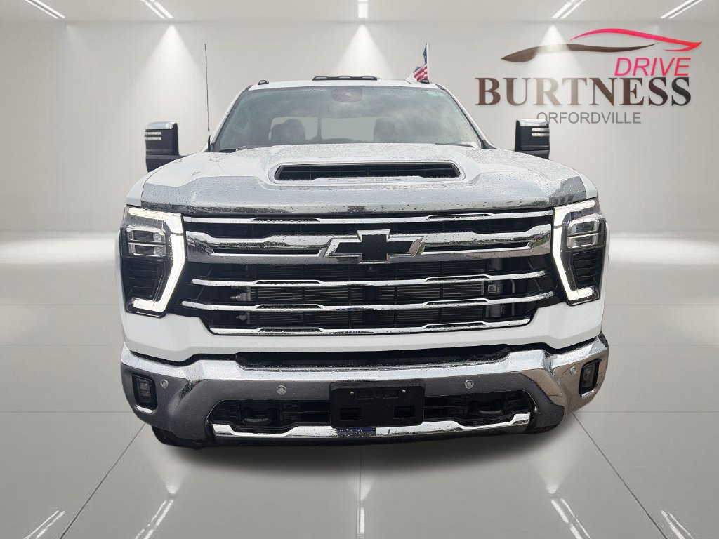 Certified 2025 Chevrolet Silverado 2500 LTZ w/ LTZ Plus Package AWD/4WD image 3