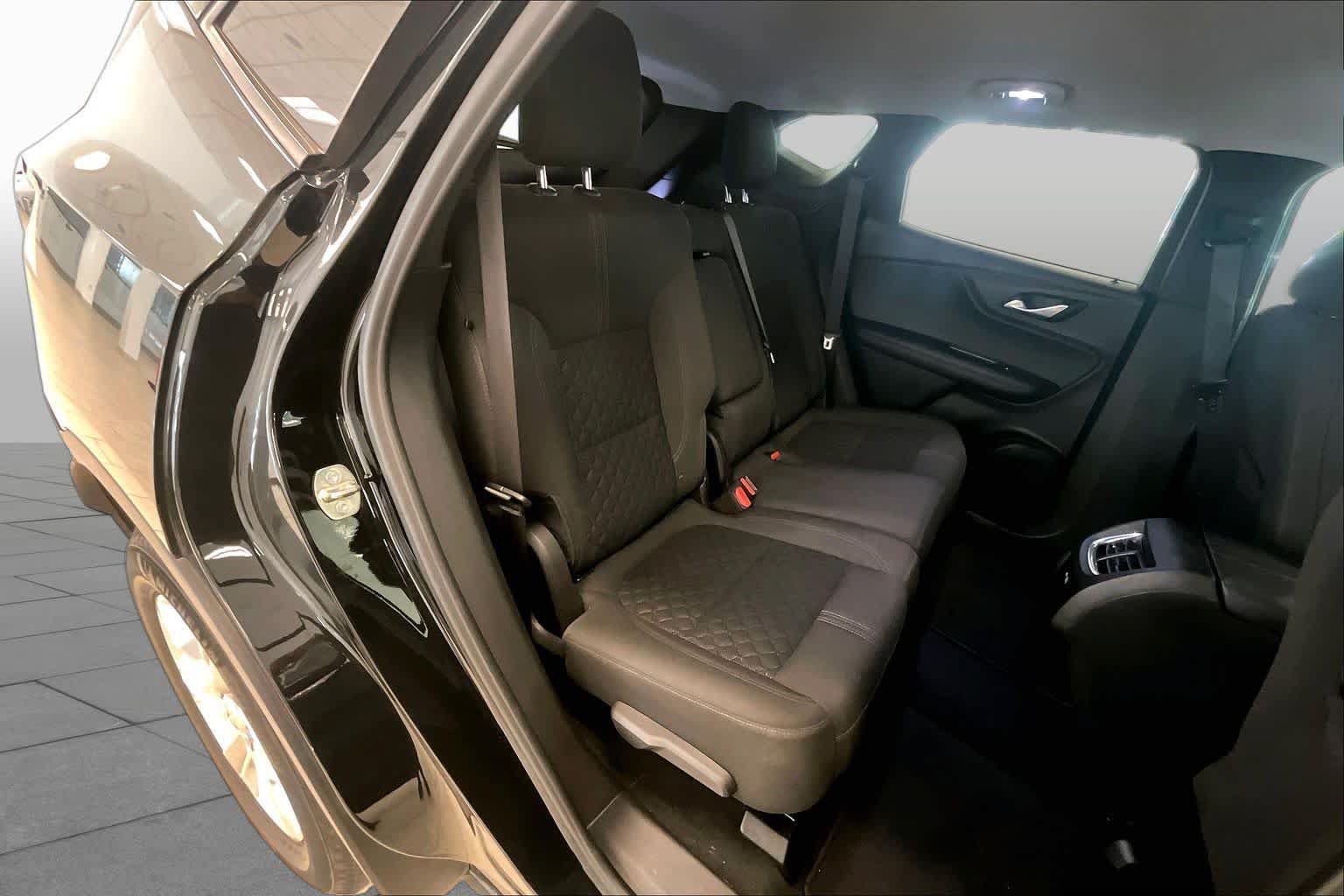Used 2020 Chevrolet Blazer LT FWD image 18