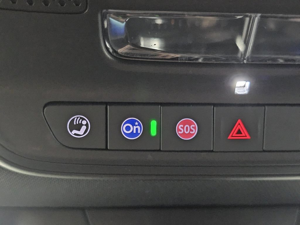Used 2024 Chevrolet Equinox EV LT FWD image 21