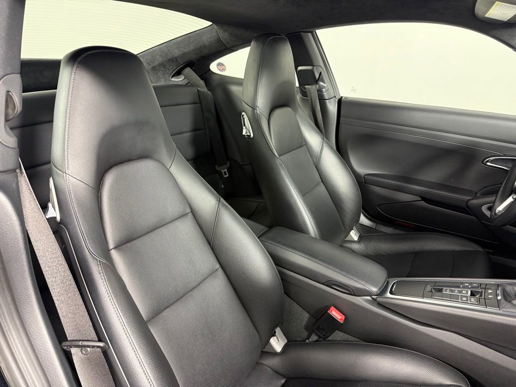 Used 2017 Porsche 911 Carrera image 16