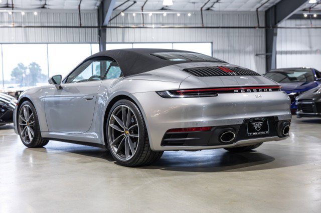 Used 2021 Porsche 911 Carrera image 4