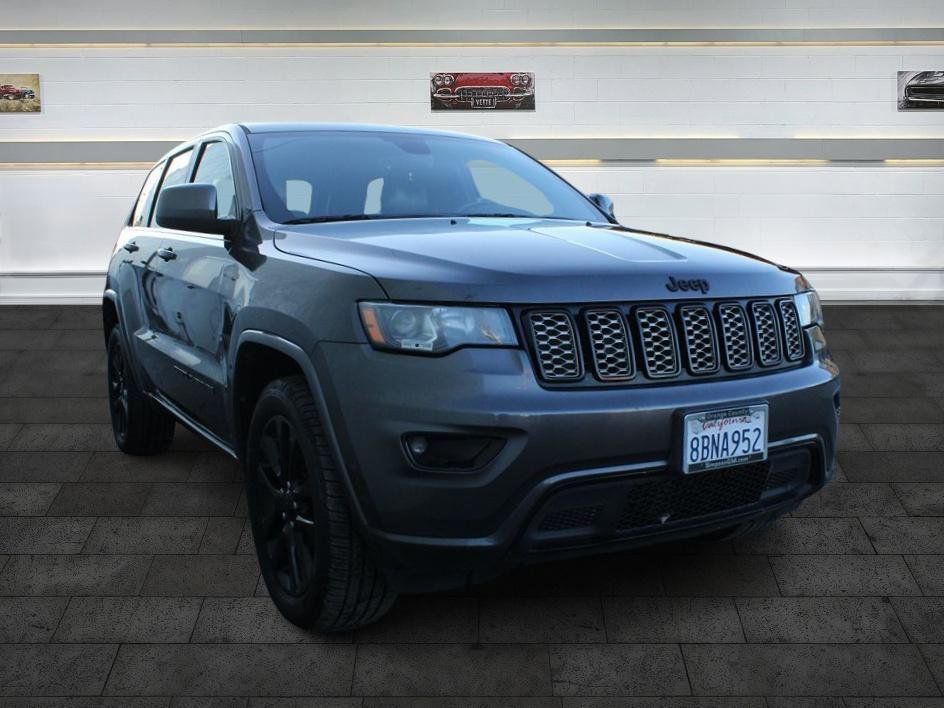 Used 2018 Jeep Grand Cherokee Altitude