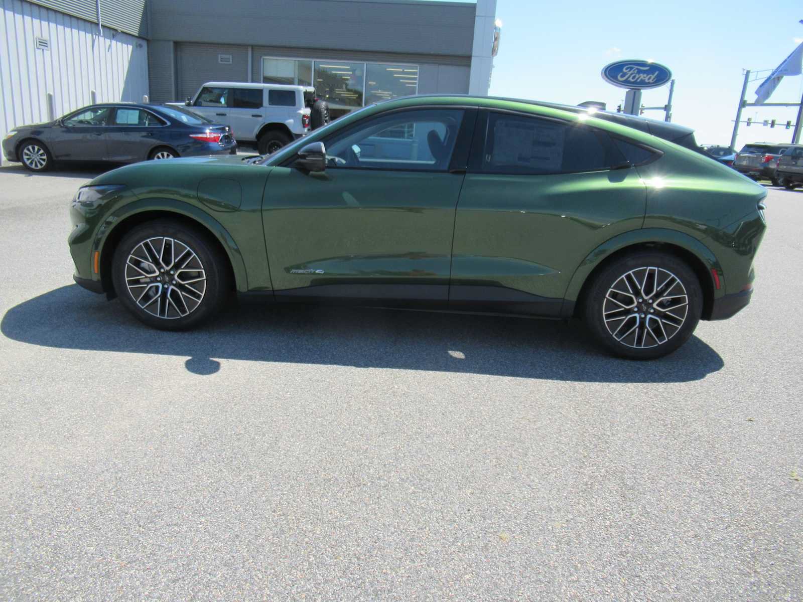New 2026 Ford Mustang Mach-E Premium AWD/4WD image 8