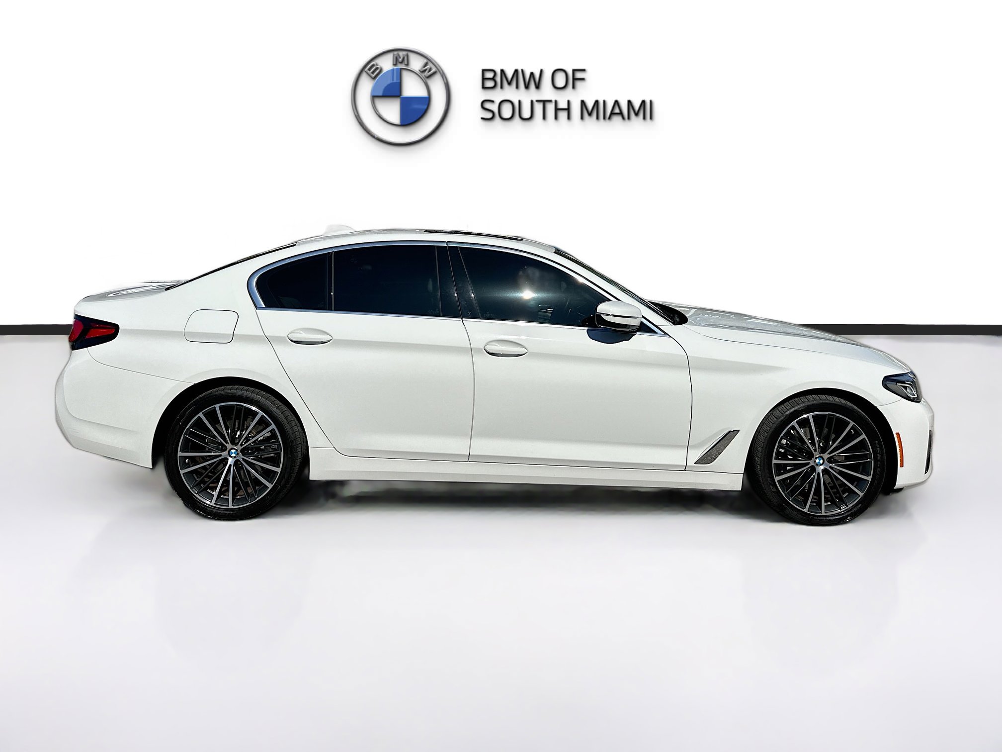 Certified 2023 BMW 540i w/ Premium Package image 8