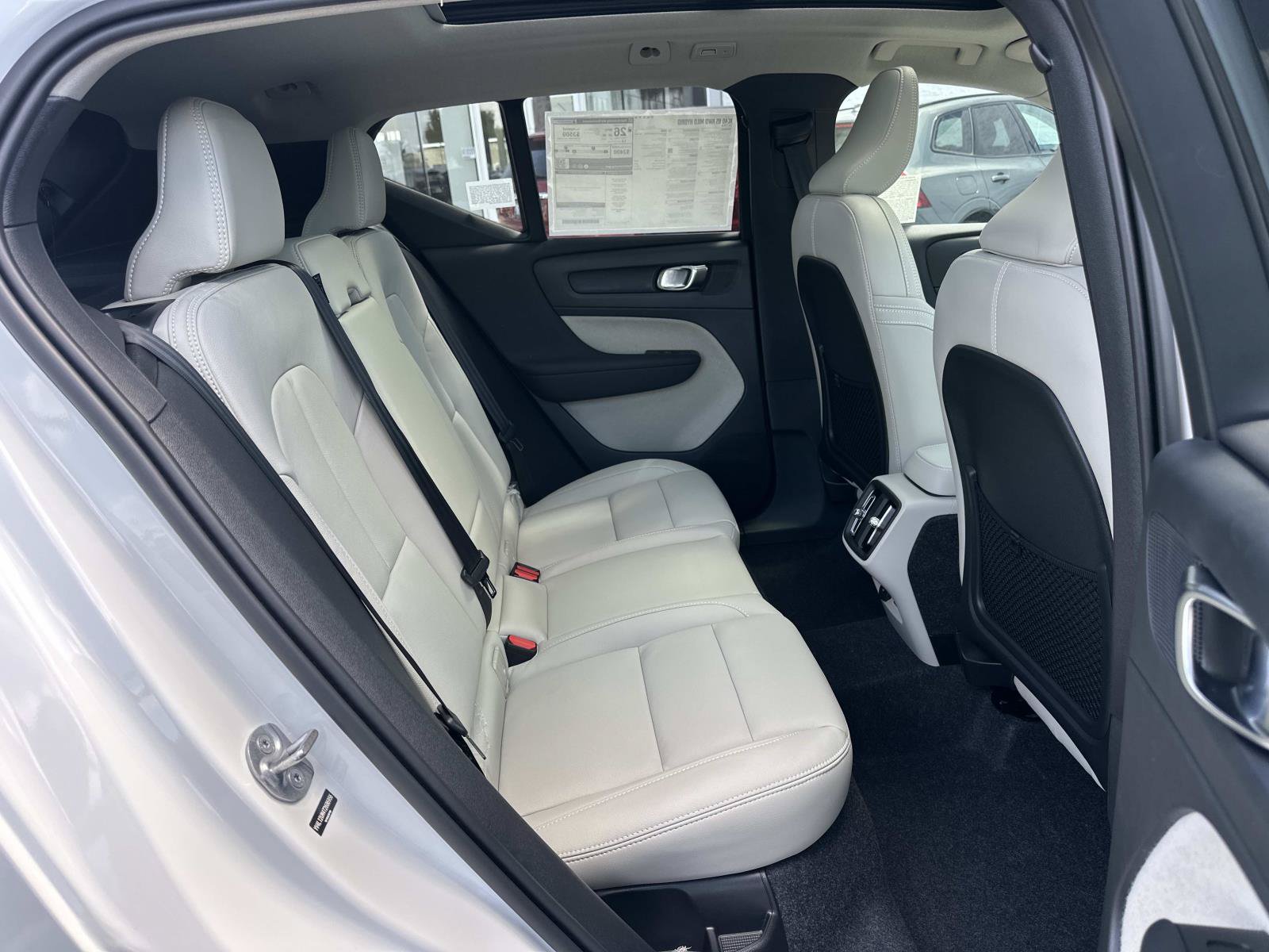 New 2026 Volvo XC40 B5 Ultra w/ Climate Package AWD/4WD image 19