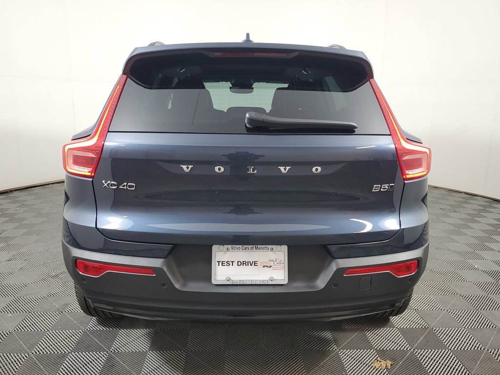 New 2026 Volvo XC40 B5 Core image 5