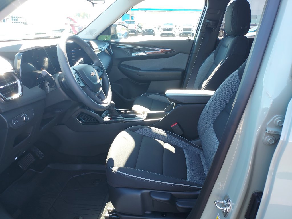 New 2026 Chevrolet TrailBlazer LS w/ LS Convenience Package AWD/4WD image 13