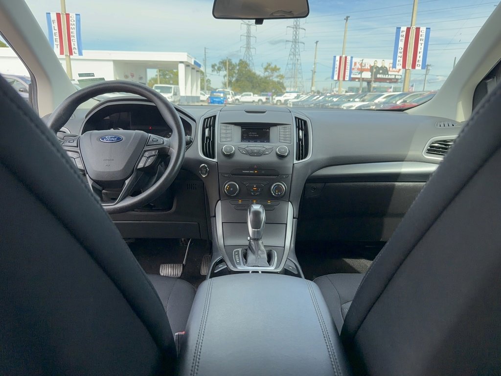 Used 2016 Ford Edge SE image 26