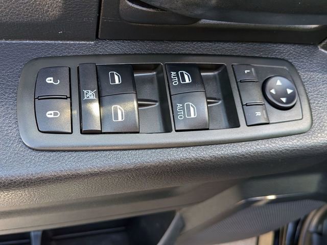 Used 2015 RAM 1500 ST w/ SXT Appearance Group AWD/4WD image 15