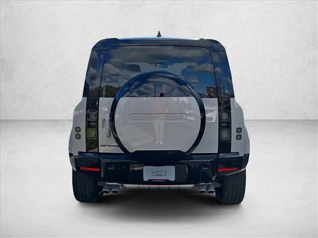 New 2026 Land Rover Defender 110 X-Dynamic SE image 6