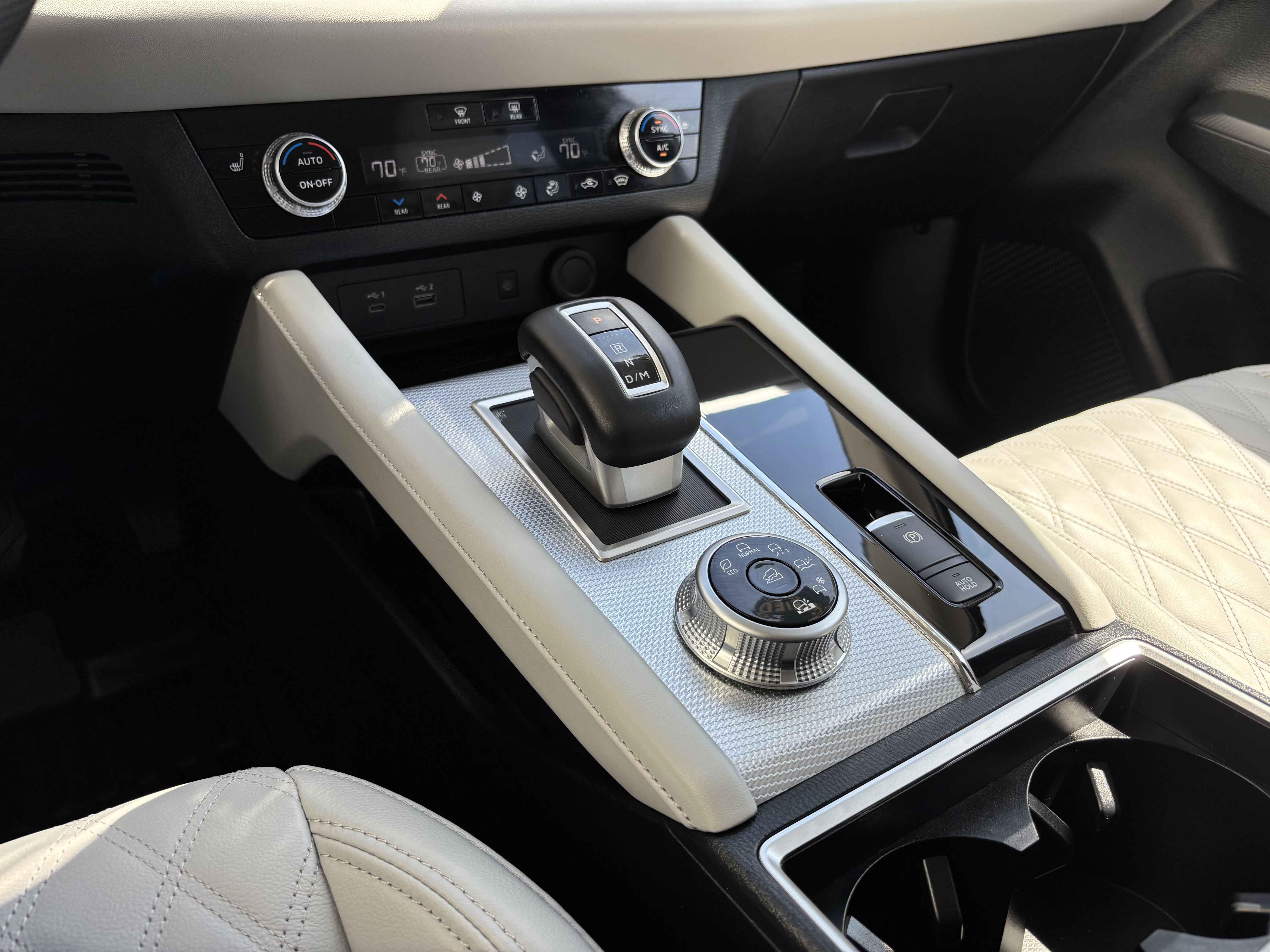 Used 2024 Mitsubishi Outlander SEL image 29