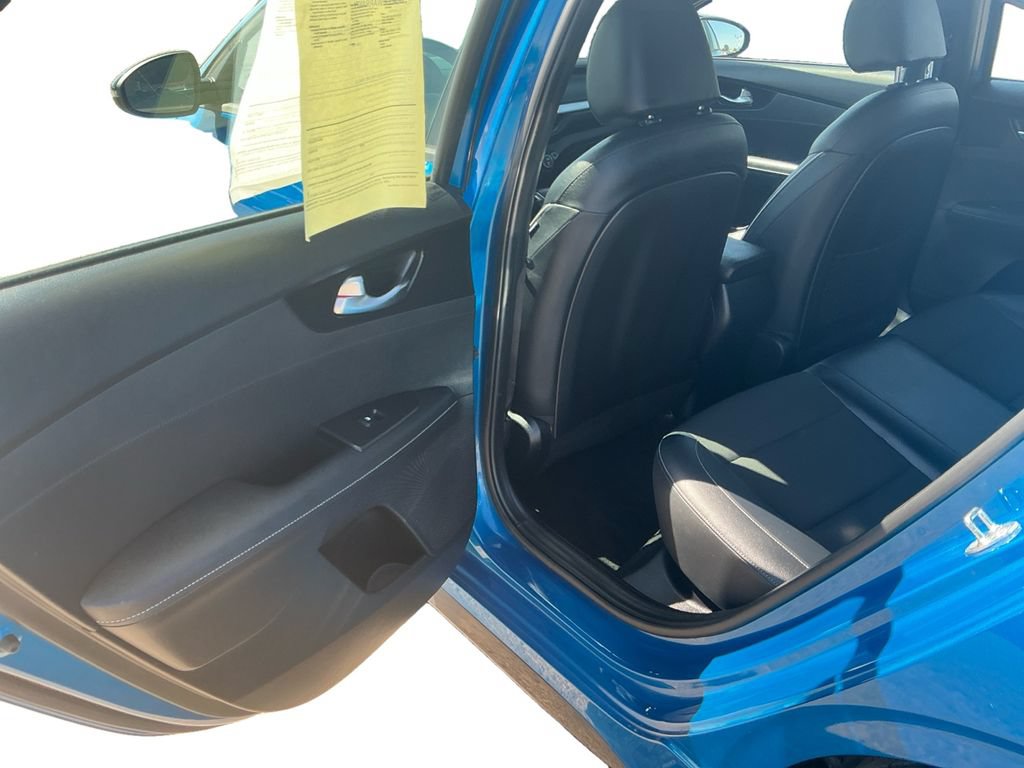 Used 2023 Kia Forte GT-Line w/ GT-Line Technology Package FWD image 19